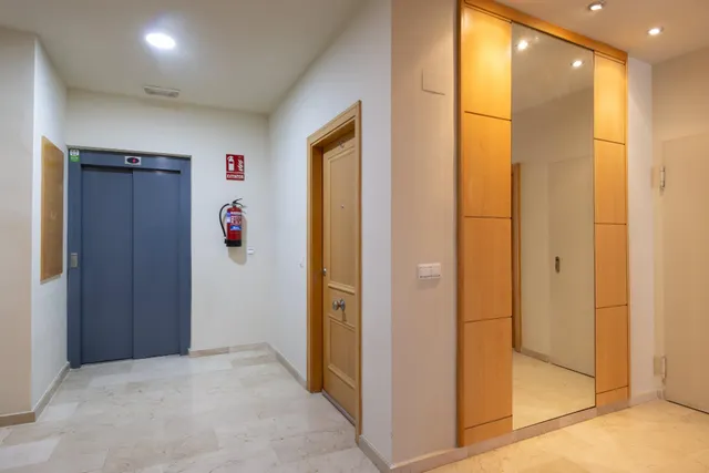 ¡GRAN OPORTUNIDAD DE INVERSIÓN Encantador piso con terraza en la prestigiosa Urbanización La Reva (Ribarroja del Turia) — 28