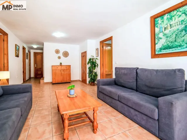 Villa con mucha privacidad a 1.5km de Puerto Blanco en Calpe - foto 4