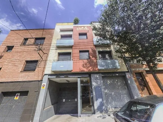 SE VENDE PLAZA DE APARCAMIENTO EN TERRASSA, ZONA LA COGULLAD