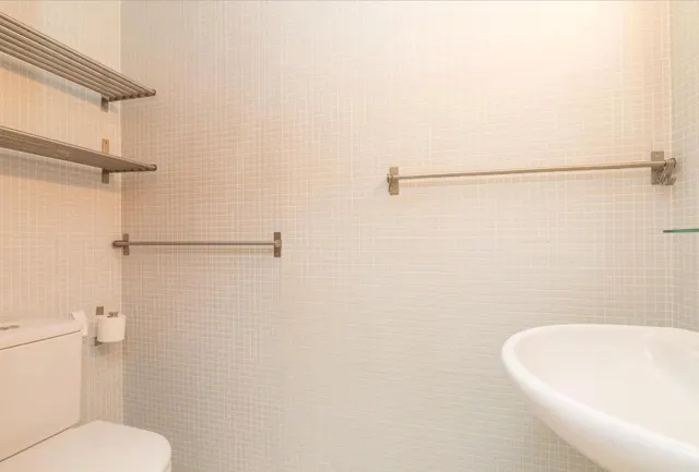 AMPLIO DUPLEX EN CAMPO DE GOLF — 11