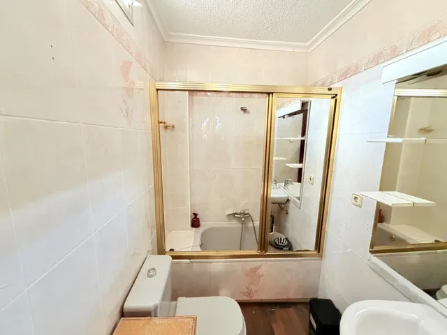 EASY RENT presenta esta acogedora vivienda situada en el barrio de Los Ángeles — 18