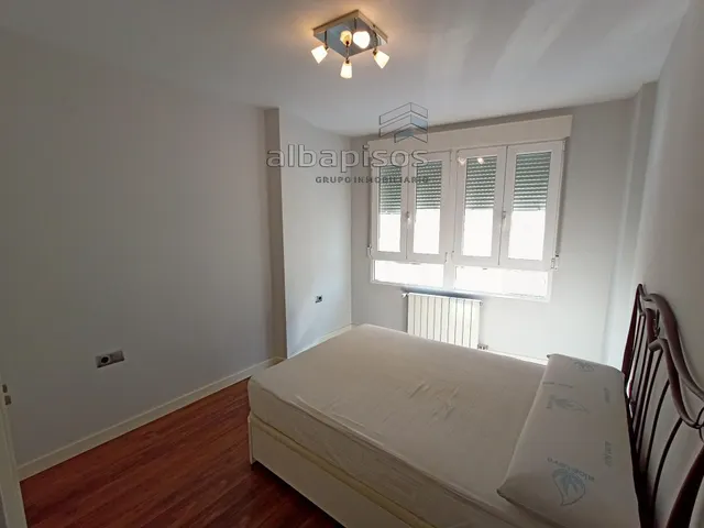 Bonito piso de 129 m2 útiles en el paseo de la feria | garaje y trastero incluidos — 26