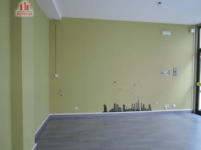 LOCAL COMERCIAL REFORMADO EN GALERÍAS CÉNTRICAS DE LA CIUDAD — 4
