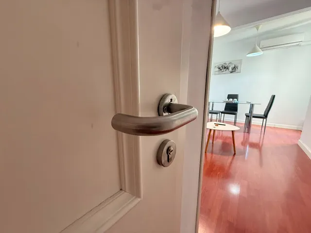 APARTAMENTO CON LICENCIA TURÍSTICA EN CALLE ALFAROS – PLENO CENTRO DE CÓRDOBA — 6