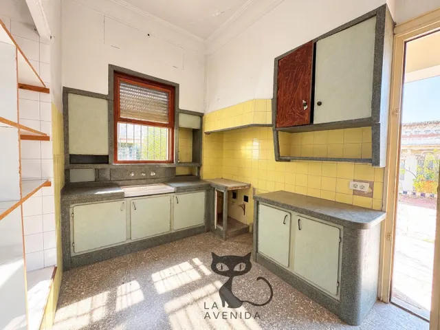 INVERSORES: 635 m2 CONSTRUIDOS EN BENETÚSSER POR 350.000 € — 19
