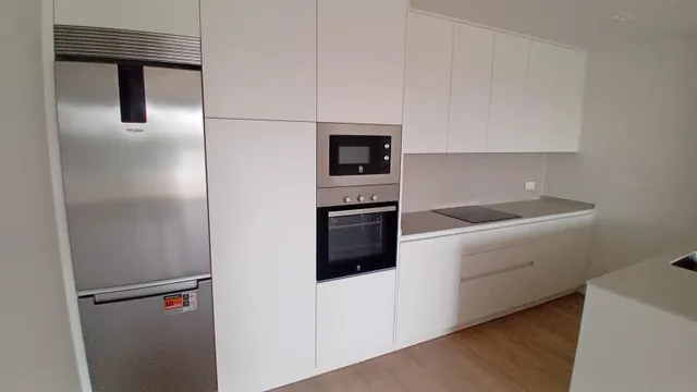 PISO DE NUEVA CONSTRUCCIÓN EN ZONA DE CIUTAT JARDÍ — 24