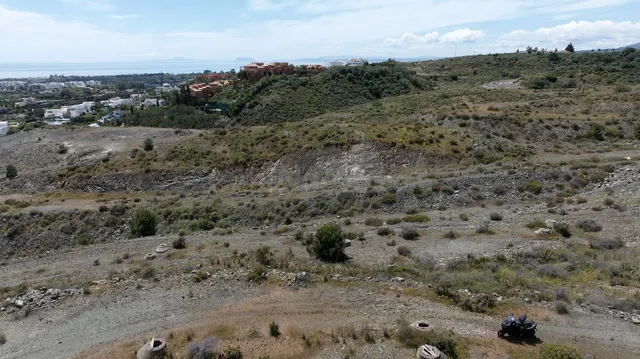 Terreno urbanizable en Benahavís - Oportunidad de inversión - foto 2