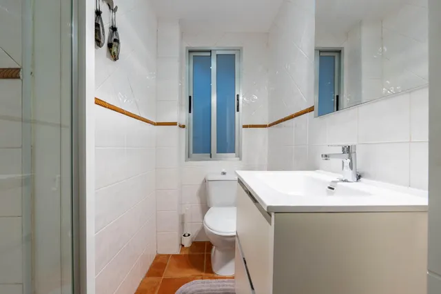 ALQUILER PARA ESTUDIANTES (ZONA REALEJO) — 31
