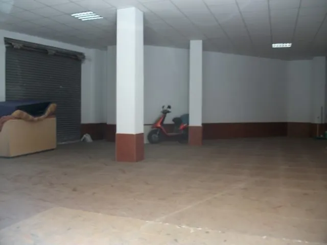 Local comercial — 3
