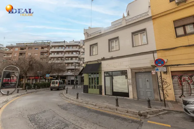 EXCLUSIVO PISO DE LUJO EN PLENO CENTRO DE GRANADA — 43