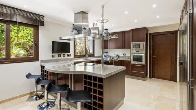 Chalet 5 habitaciones 292m² en venta - Costa Del Sol — 7