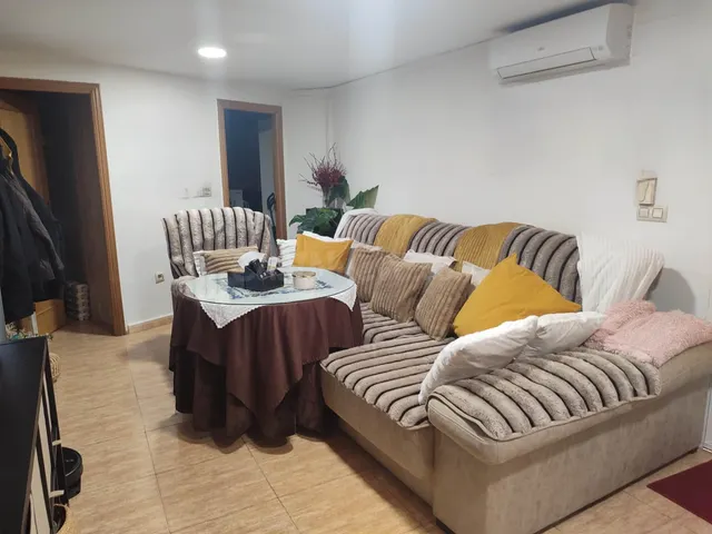 DOS CASAS REFORMADAS CON PATIO — 4