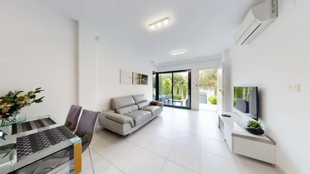 Magnifica villa de 2 dormitorios a tan solo 5 min de Zenia Boulevard — 17