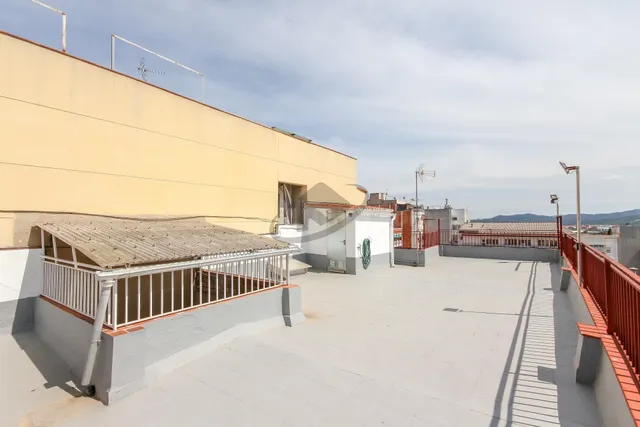 ÁTICO EXCLUSIVO Y ESQUINERO EN PLENO CENTRO, CON GRAN TERRAZ - foto 5