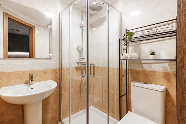 Apartamento elegantemente reformado, céntrico y espacioso. Balcón con orientación oeste ¡y a solo 550 m de Playa del Cura! — 23