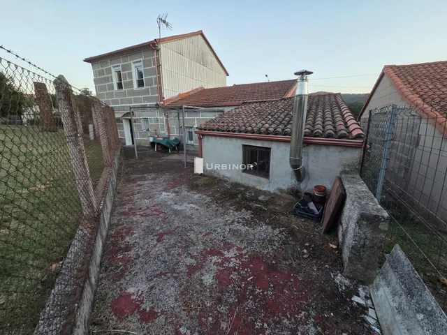 CASA de piedra con patio en Carretera de Vigo a 10min de Ourense — 24