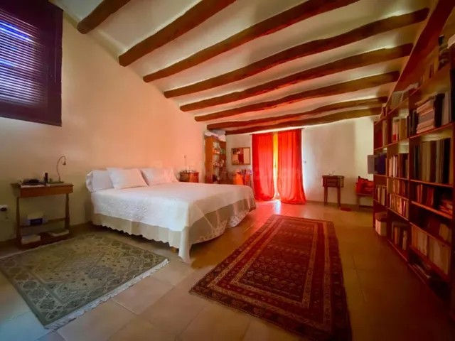 Exclusiva finca con masía, hotel, bodegas y 83 ha de terreno en el Priorat — 51