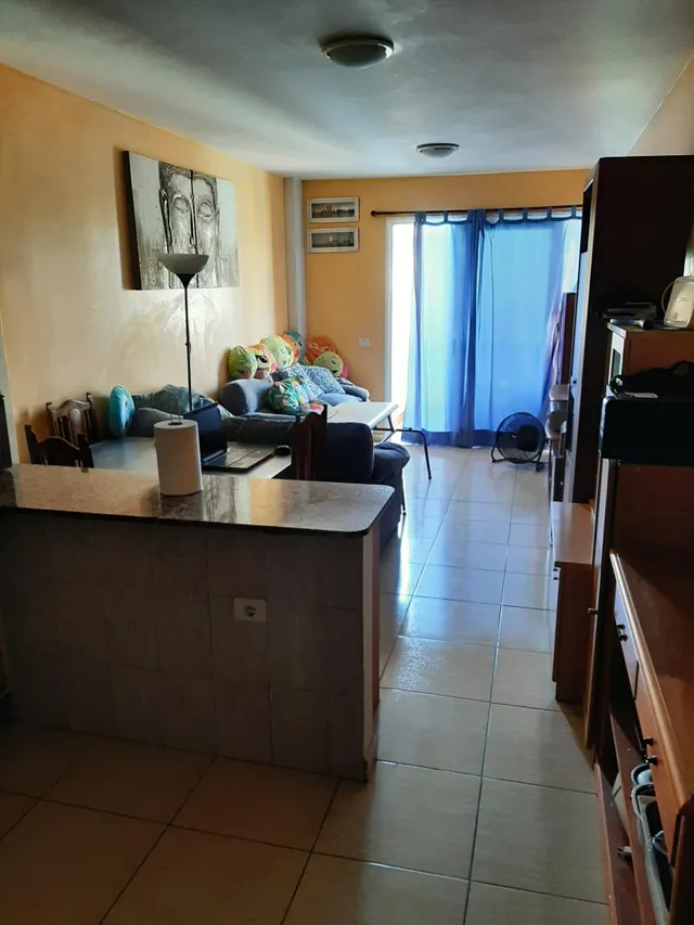 Los Abrigos. Piso 2 habitaciones, balcon, vistas, ascensor,  y lavadero — 4
