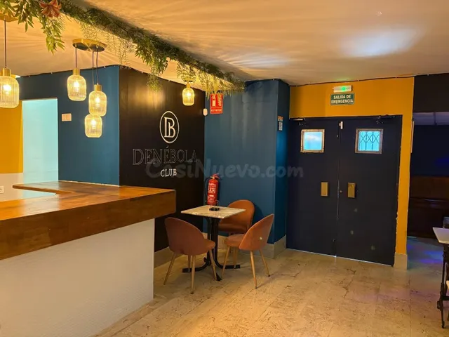 Local comercial 240m² en venta - Centro — 2