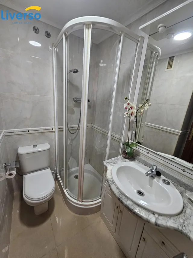 OPORTUNIDAD DE VENTA EN LA ZONA SUR, PISO GRAN TAMAÑO CON GARAJE Y TRASTERO , EXTERIOR!!! — 27