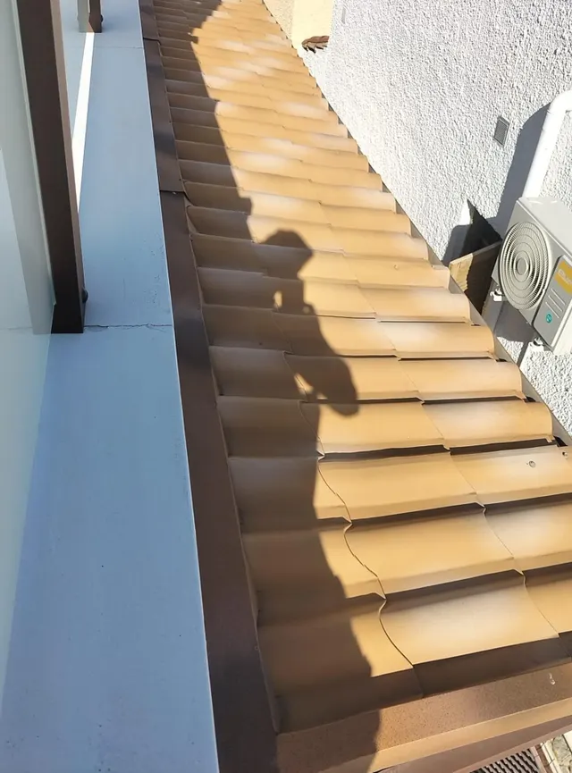 MAGNIFICO CHALET TOTALMENTE REFORMADO, IDEAL PARA PAREJAS, RODEADO DE TODOS LOS SERVICIOS — 34