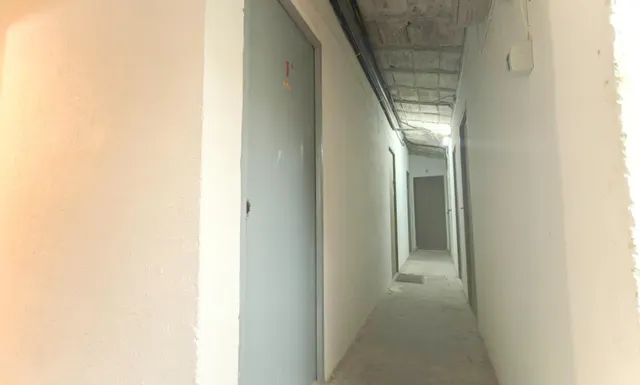 Amplia vivienda de 3 habitaciones en el centro de Irún — 32