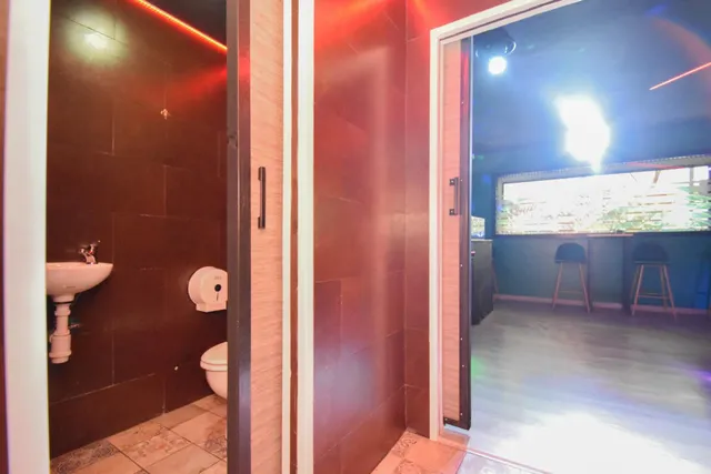 Pub en pleno centro de Granada ¿Eres un emprendedor apasionado por la hostelería? — 15