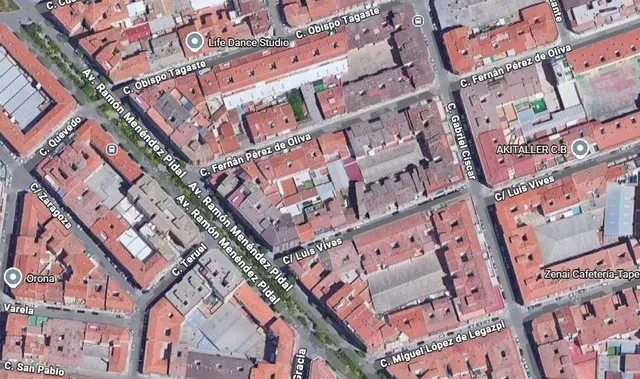 VENTA DE PLAZAS DE GARAJE EN EL BARRIO DE LA INDUSTRIA — 11