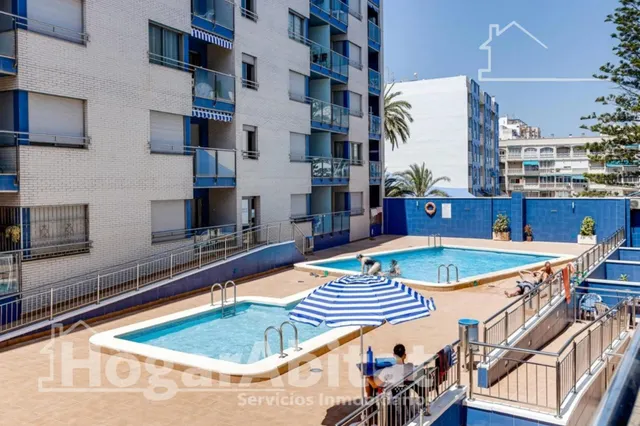 PRECIOSO ÁTICO CON DOS TERRAZAS, GARAJE Y PISCINA JUNTO AL MAR — 9