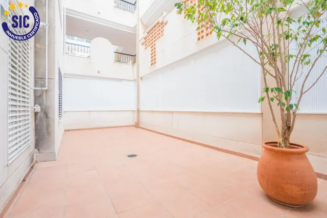 Vive al exterior: planta baja con dos terrazas en Torre en Conill — 40
