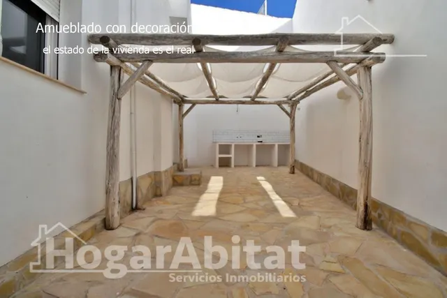 Casa reformada con terraza y garaje en el centro — 12