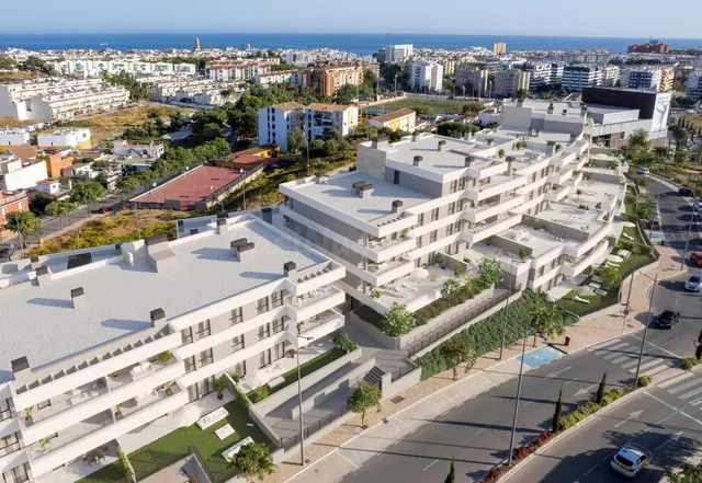 Ático de 4 dormitorios y 3 baños en Estepona Centro