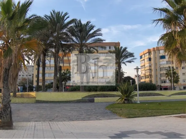 BLANHOGAR VENDE LOCAL EN HUELIN!!! — 10