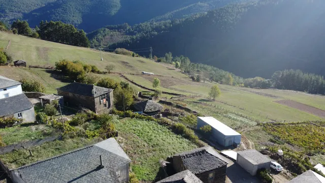 Finca rústica en el corazón de la montaña gallega — 33