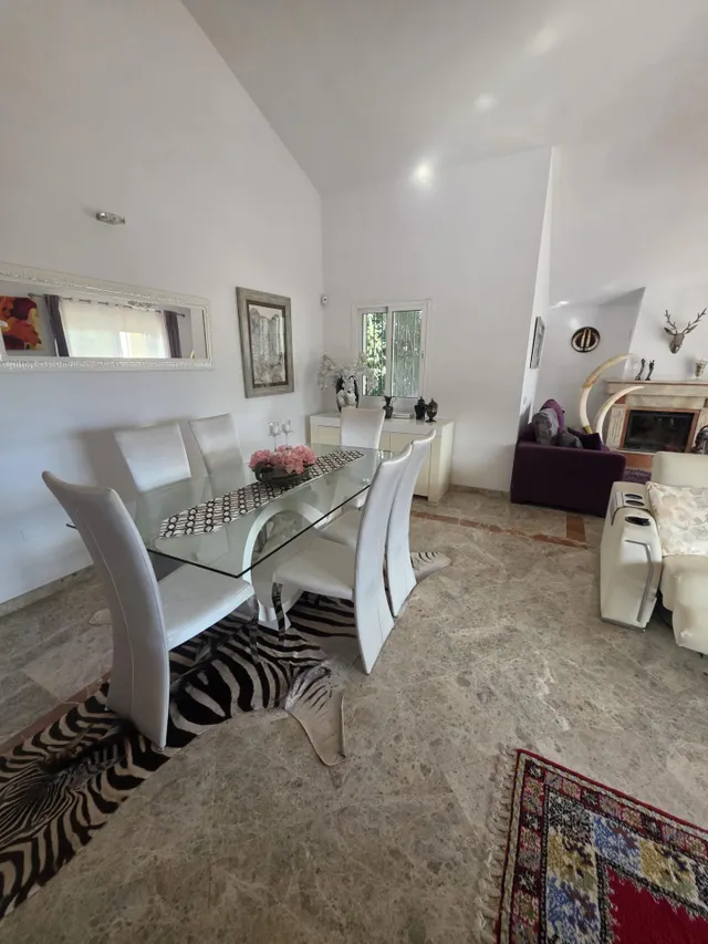 se vende chalet en casares golf — 12