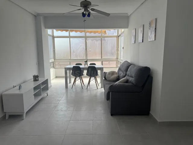 PISO EN VENTA DE 4 DORMITORIOS Y 2 BAÑOS — 3