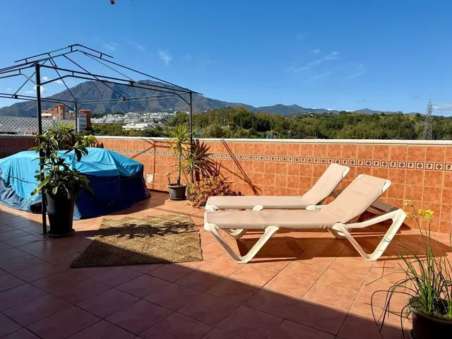 Ático 4 habitaciones 89m² en venta - Zona Las Mesas - foto 3