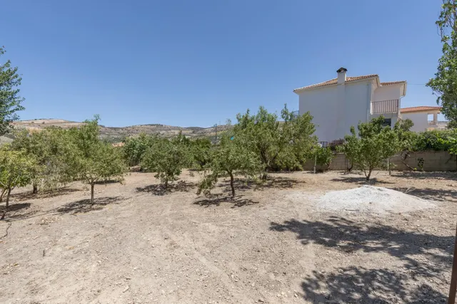 Terreno urbano en la aldea de los Bermejales, termino de Arenas del Rey — 4