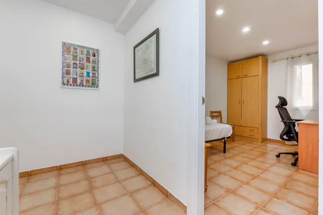 ALQUILER PARA ESTUDIANTES (ZONA REALEJO) — 21
