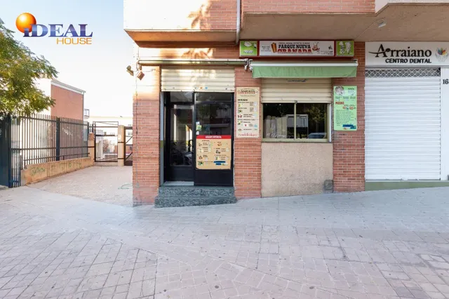 VENTA DE LOCAL EN URBANIZACION PARQUE NUEVA GRANADA (GRANADA) — 2