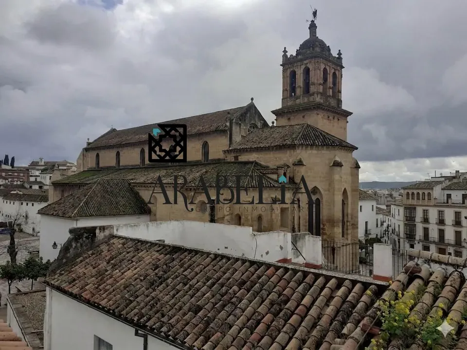 Crea tu hogar a medida en el corazón de Santa Marina