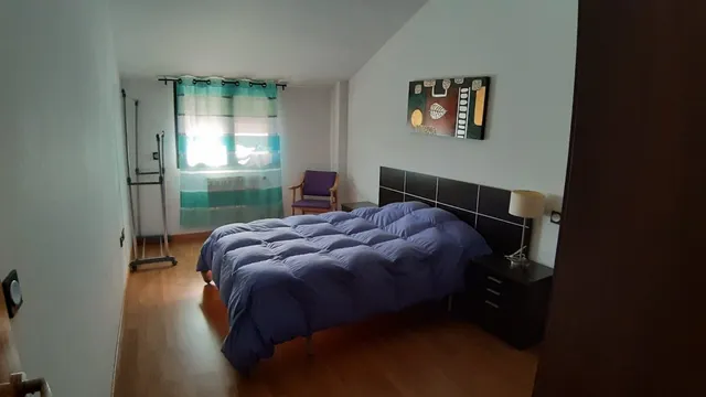 APARTAMENTO SEMINUEVO, CÉNTRICO CON PISCINA COMUNITARIA, AIRE ACONDICIONADO Y PLAZA DE GARAJE — 8