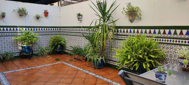 MAGNÍFICO ADOSADO EN VENTA EN EL CASCO ANTIGUO DE MAIRENA DE - foto 2