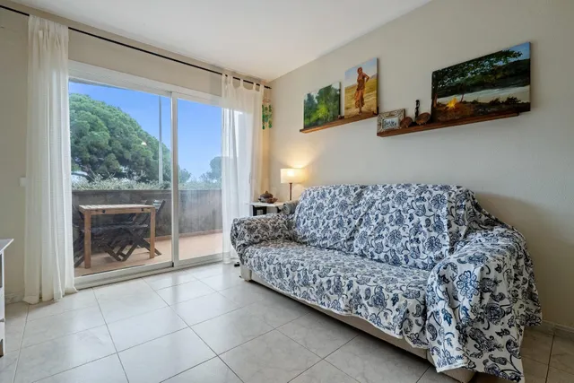 ACOGEDORA PLANTA BAJA EN CAMBRILS - foto 3