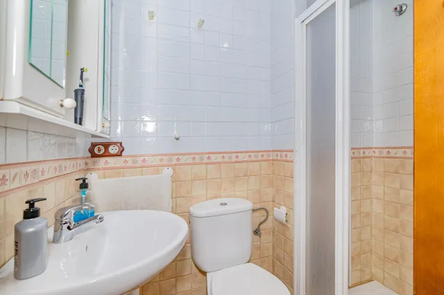 Magnífica Casa en Peligros (Granada) – Lista para Entrar a Vivir — 40
