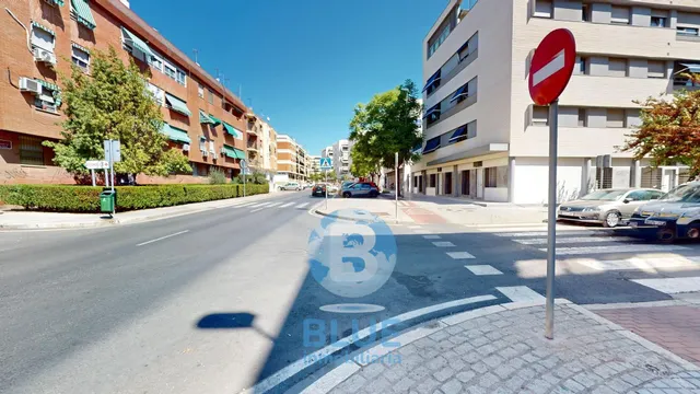 Encantador Piso en zona Fuente de la Salud — 38