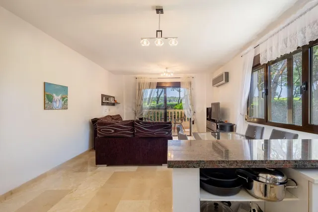 Apartamento de 2 dormitorios en Villamartín — 3