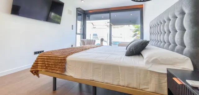 Casa 3 habitaciones 160m² en venta - Estacion de autobuses — 18
