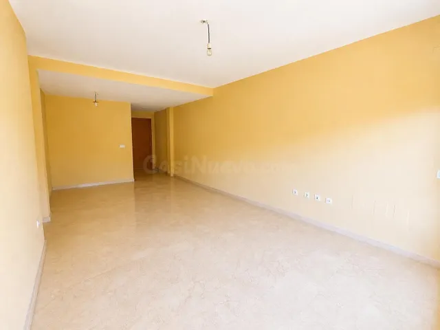 PISO 3 DORMITORIOS CON PLAZA DE GARAJE URB. MARINA DEL CARME - foto 3