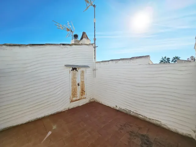 BUNGALOW A 500M DE LA PLAYA EN URBANIZACION CON 4 PISCINAS Y GARAJE !! — 24